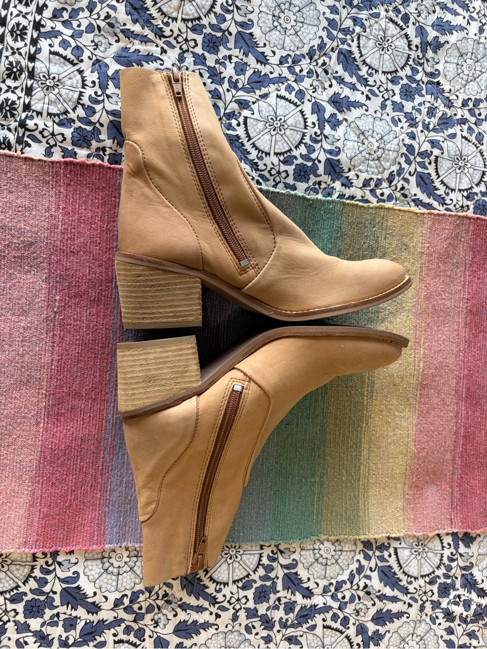 EUC Diba tribeWomen’s Beige Leather Ankle Boots - Classic Block Heel size 7 - Picture 7 of 8